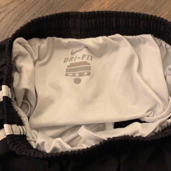 Nike nylon shorts XS/S - Picture 6 of 6